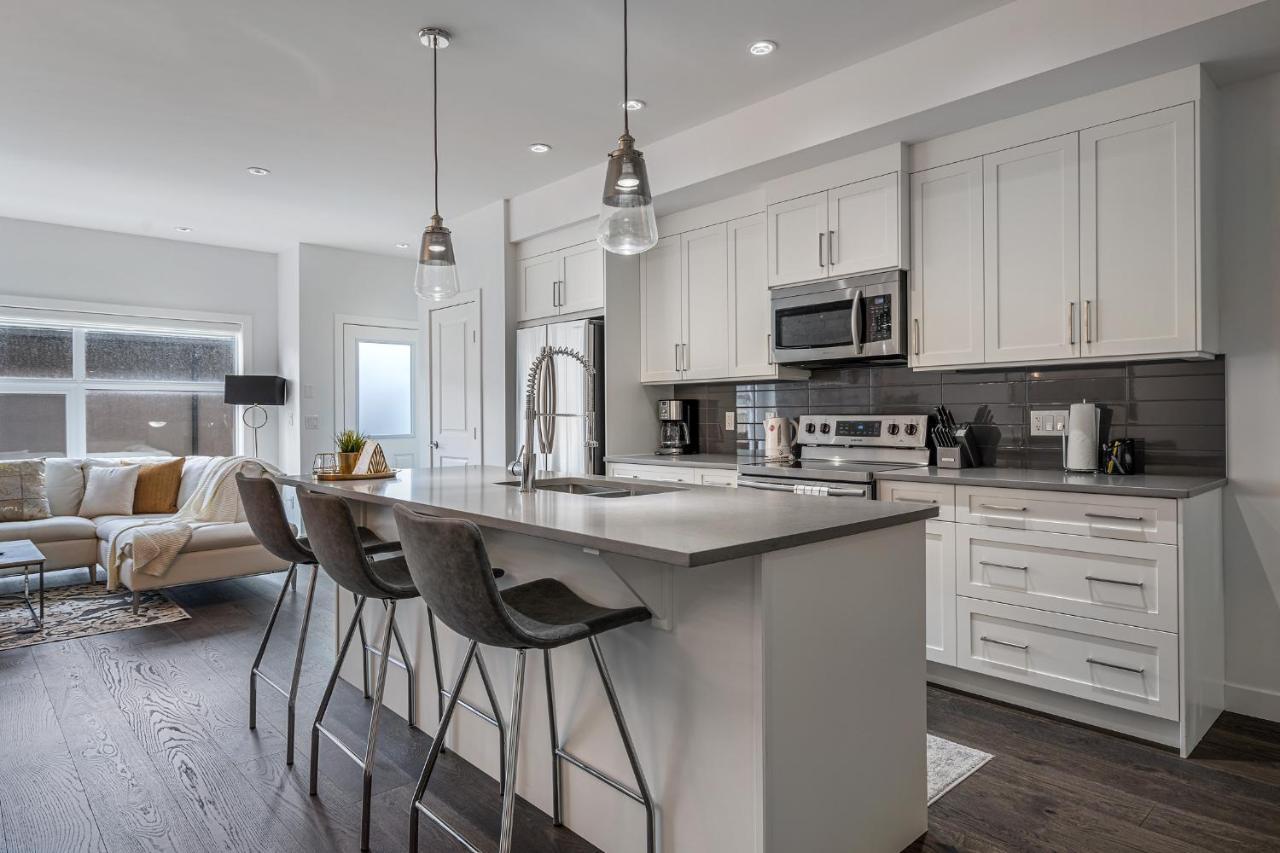Contemporary Luxury 4 Bedroom House Near Downtown YYC Esterno foto