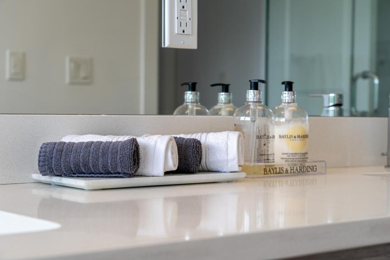Contemporary Luxury 4 Bedroom House Near Downtown YYC Esterno foto