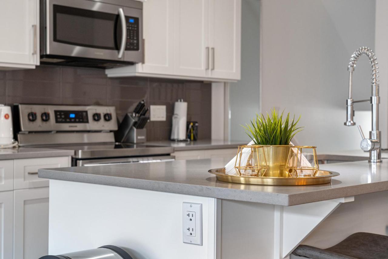 Contemporary Luxury 4 Bedroom House Near Downtown YYC Esterno foto